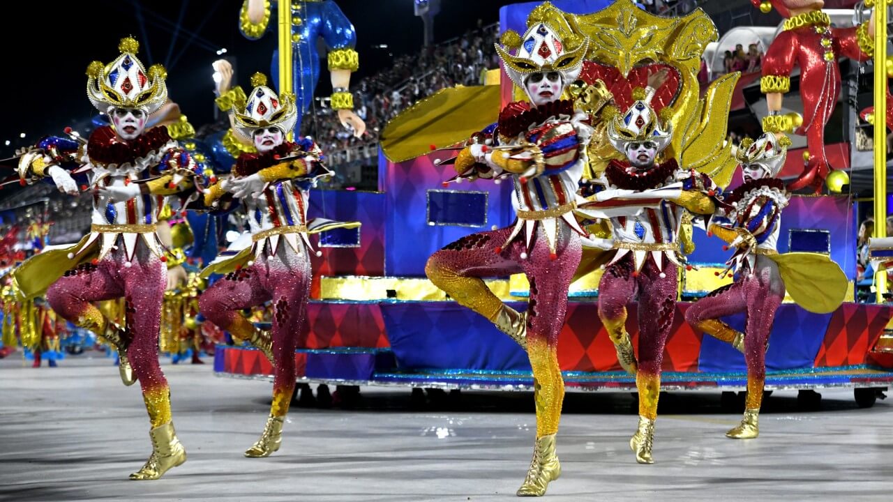 Men dancing choreography - Rio Carnival