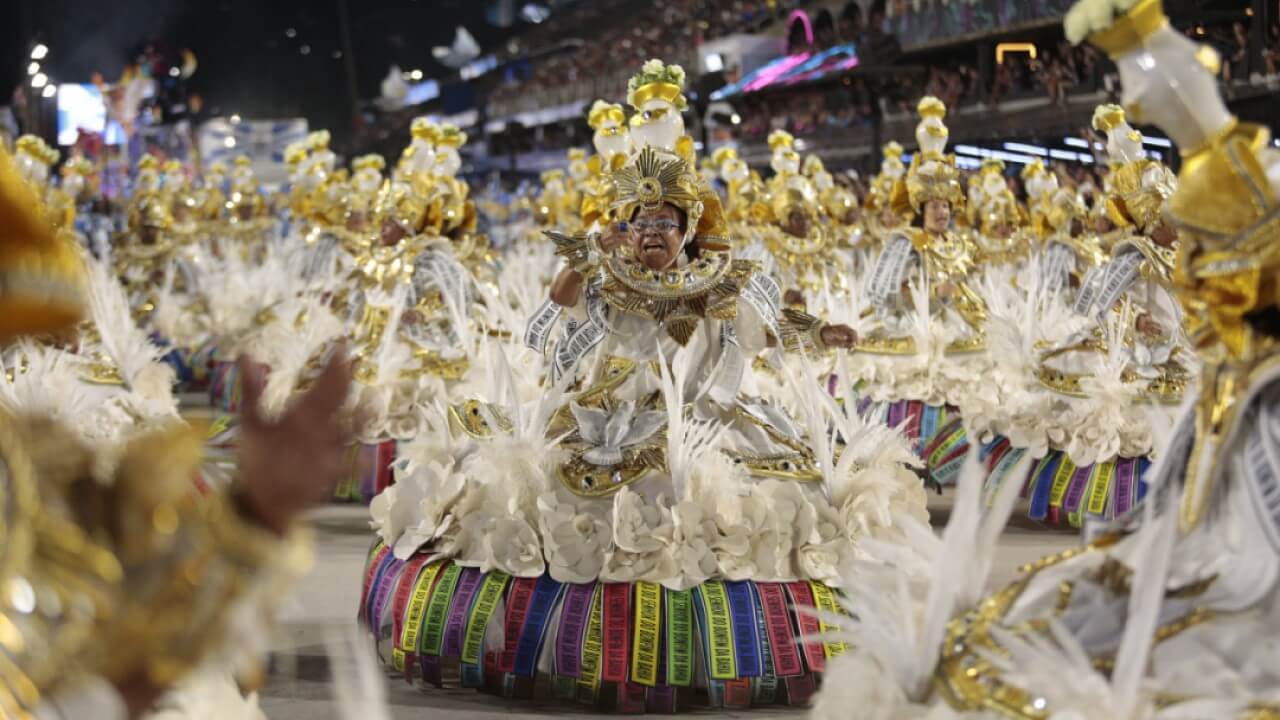 Bahianas - Samba schools carnival parade in Rio de Janeiro